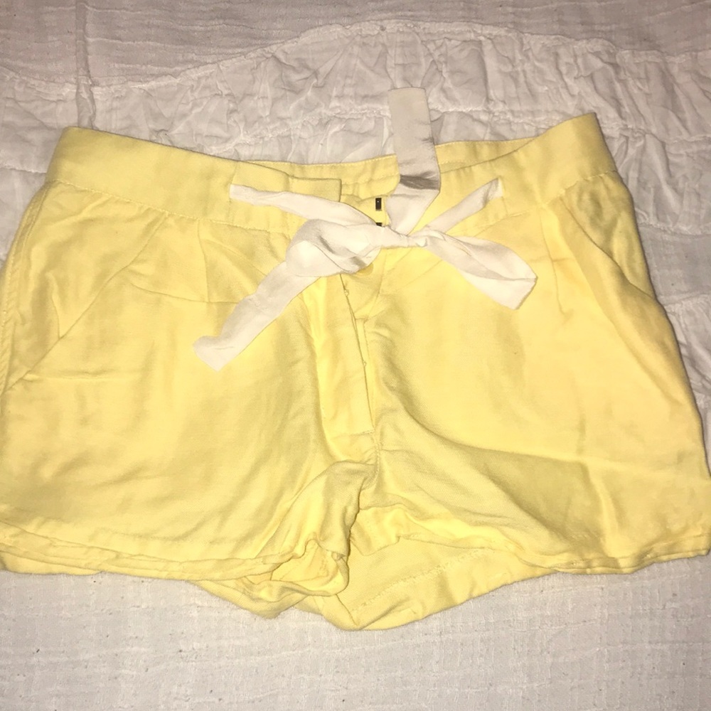 Aritzia Wilfred shorts